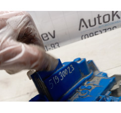 Замок задніх правих дверей Fiat 500L 