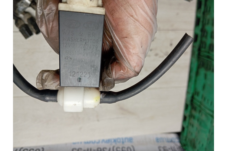 Насос омивача Hyundai I10 2007-2013 985102V100