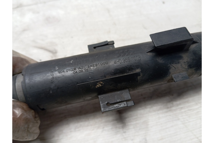Форсунка омывателя фары левой Audi A8 4H 2010-2017 4H0955101B