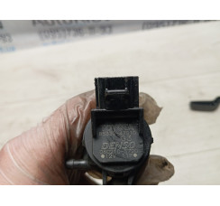 Насос омивача Toyota Camry V50 2011-2018