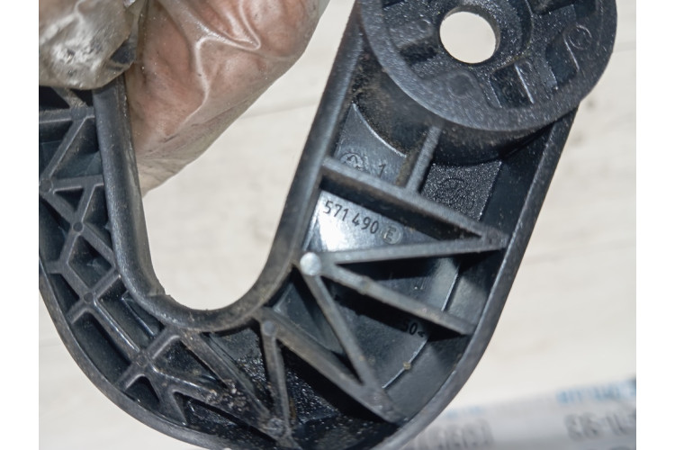 Ручка регулювання положення керма Skoda Yeti 2009-2018 571490E Ручка регулювання положення керма Skoda Yeti 2009-2018 571490E