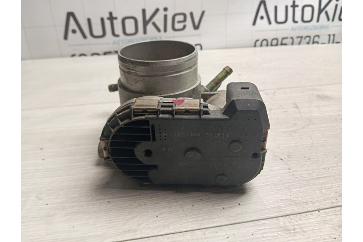 Дросельна заслінка в зборі Audi A6 C5 1.8i 1997-2004 06B133062E Дросельна заслінка в зборі Audi A6 C5 1.8i 1997-2004 06B133062E