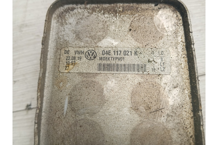 Радіатор масляний Volkswagen Golf VI 1.4 tsi 2009-2013 04E117021K