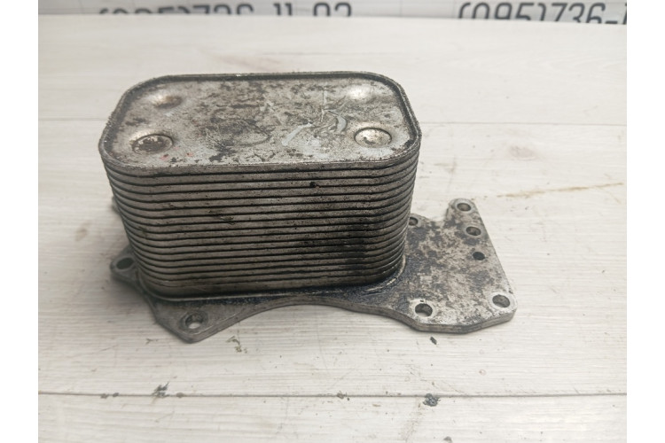 Радиатор масляный 3.0tdi Volkswagen Touareg 2002-2010 059117021J