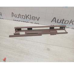 Накладка напрямної сидіння Audi A8 S8 D4 2010-2017