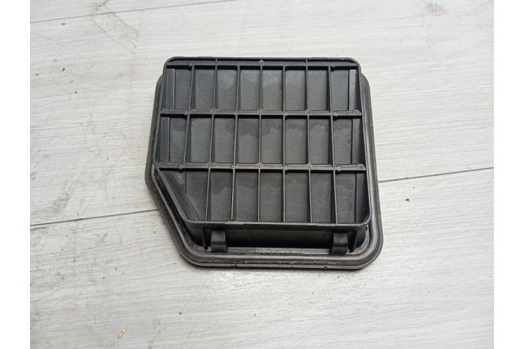 Дефлектор вентиляційний VW Golf VI 2009-2013 1K0819466B