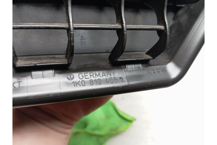 Дефлектор вентиляційний VW Golf VI 2009-2013 1K0819466B