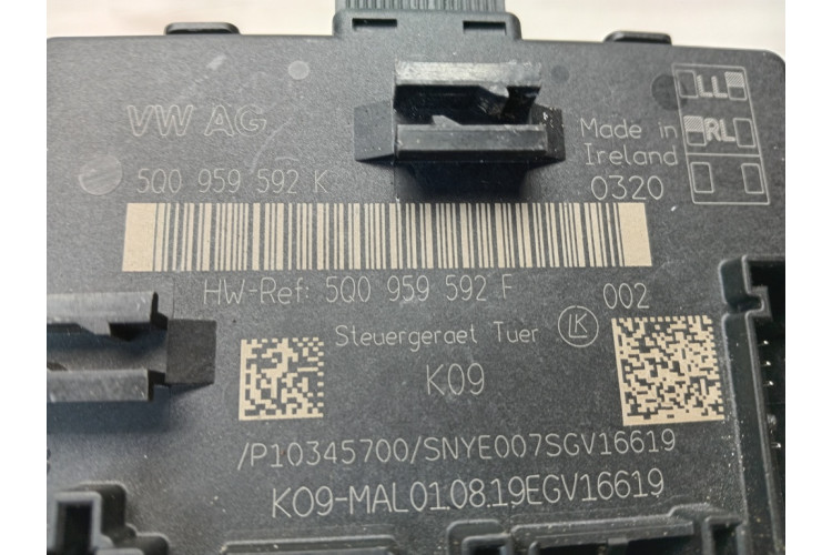 Блок управління передніх правих дверей VW Golf VII 2012-2020 5Q0959592K