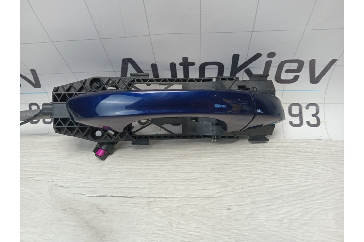 Ручка дверей передня права VW Golf VII 2012-2020 5G0837206Q