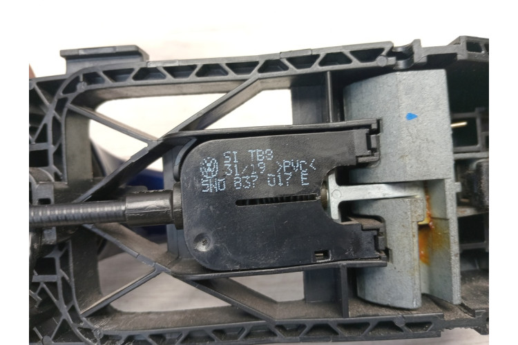 Ручка дверей передня права VW Golf VII 2012-2020 5G0837206Q