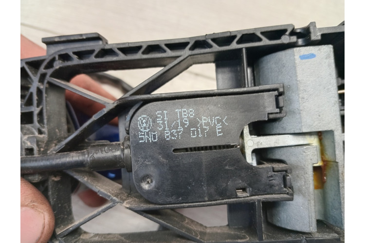 Ручка дверей передня/задня права VW Golf 2012-2020 5G0837206N