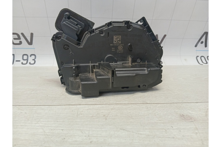 Замок передней правой двери Audi Q3 F3 2018 5TB837016C Замок передней правой двери Audi Q3 F3 2018 5TB837016C