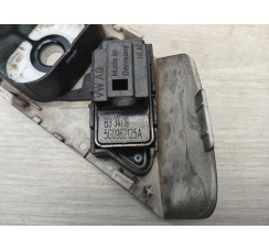  Кнопка блокування дверей VW Golf VII 2012-2020