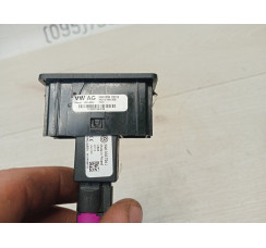 Панель гніздо USB порт VW Golf VII 2012-2020