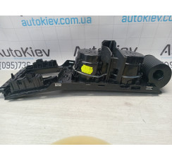 Консоль центральна куліси VW Golf VII 2012-2020