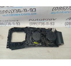 Консоль центральна куліси VW Golf VII 2012-2020