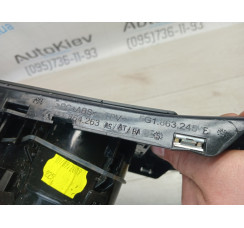 Консоль центральна куліси VW Golf VII 2012-2020