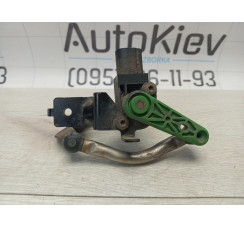 Датчик дорожнього просвіту передній правий VW Passat CC 2008-2017