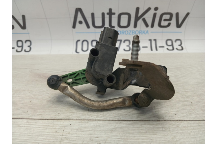 Датчик дорожнього просвіту передній правий VW Passat CC 2008-2017 3C0412522B