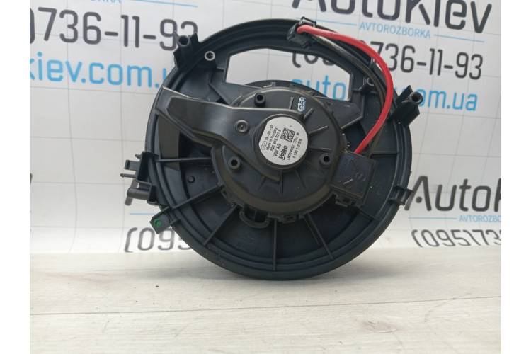 Моторчик пічки VW Golf VII 2012-2020 5Q1819021E