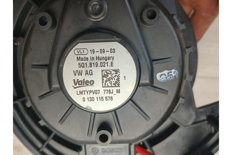 Моторчик пічки VW Golf VII 2012-2020 5Q1819021E