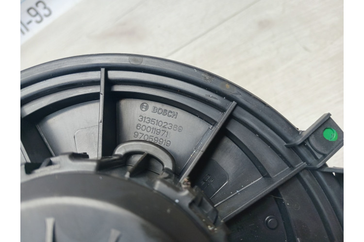 Моторчик пічки VW Golf VII 2012-2020 5Q1819021E