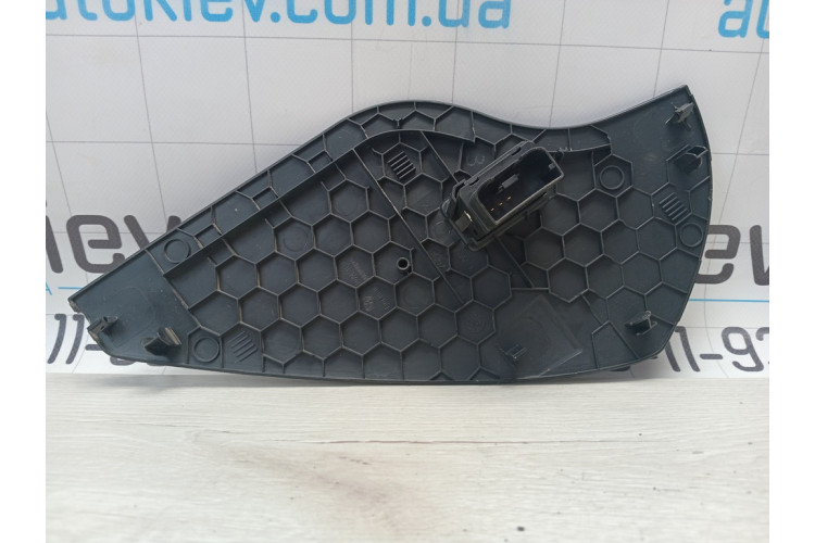 Захист торпеди правий VW Golf VII 2012-2020 5G1858218