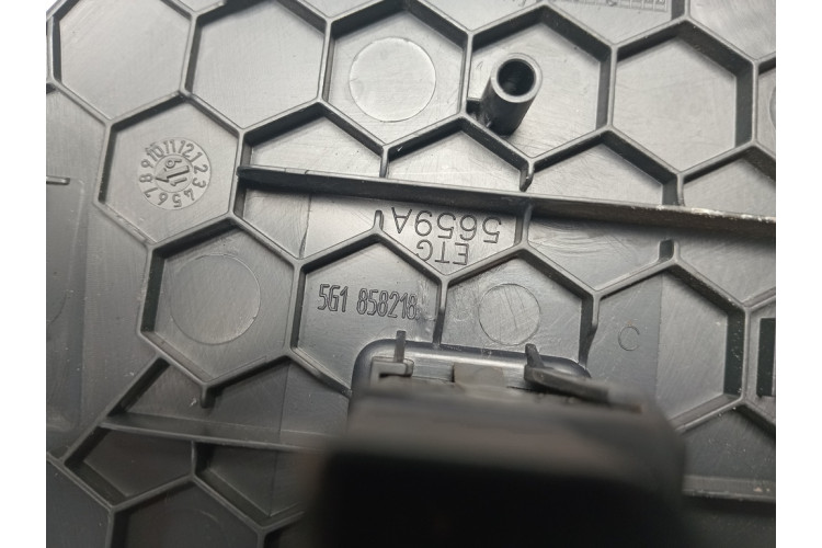 Захист торпеди правий VW Golf VII 2012-2020 5G1858218