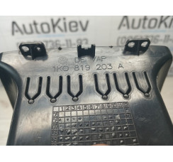 Дефлектор повітря задній центральний VW Golf VI 2009-2013