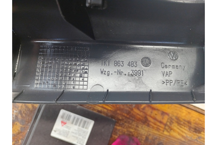 Накладка порога передняя левая VW Golf V 2003-2009 1K1863483 Накладка порога передняя левая VW Golf V 2003-2009 1K1863483