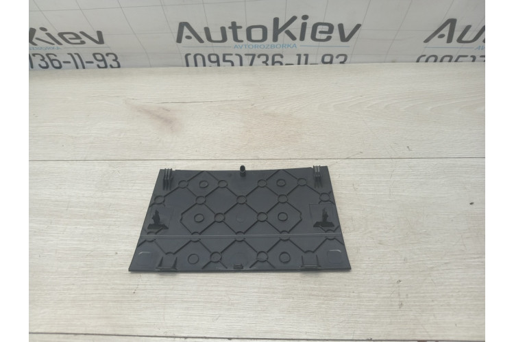 Накладка торпеды VW Golf VI 2009-20013 5K0857367B