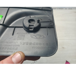 Накладка центральной консоли левая Chery Tiggo 8 2020-2024