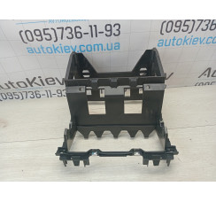 Рамка магнітоли VW Golf VI 2009-2013