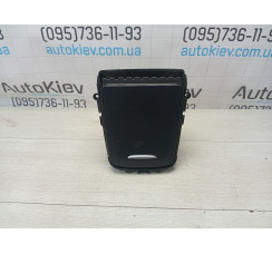 Центральна консоль підлокітник Mercedes Benz W117 CLA 2013-2019