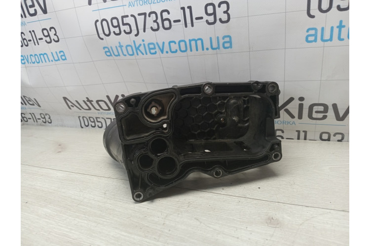 Корпус масляного фильтра BMW 3-serie 2.0tdi f30/f31 2011-2019 70379327
