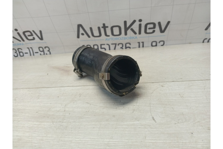 Патрубок інтеркулера 1.6 hdi Citroen C-Elysee 2016-2024 9684307380