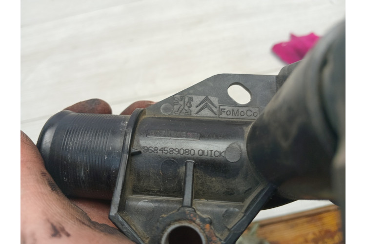 Патрубок тройник системы охлаждения Citroen C-Elysee 1.6hdi 2016-2024 9684589080