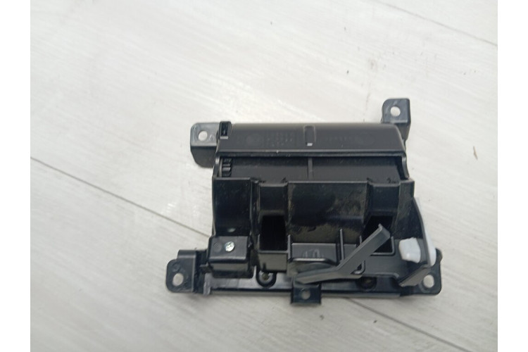 Держатель для монет левая сторона Бардачок Lexus ES 250 2012-2018 5544133020