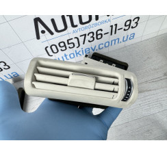 Решітка повітропровід Audi A8 D4 2010-2017