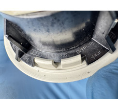 Плафон освещения задних мест Audi A8 D4 2010-2017