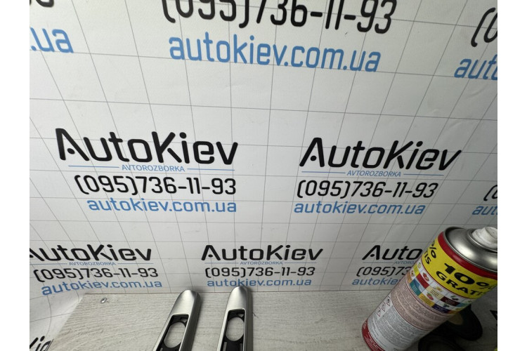Плафон для читання салонний Audi A8 [4H] 2010-2017 4H0947353