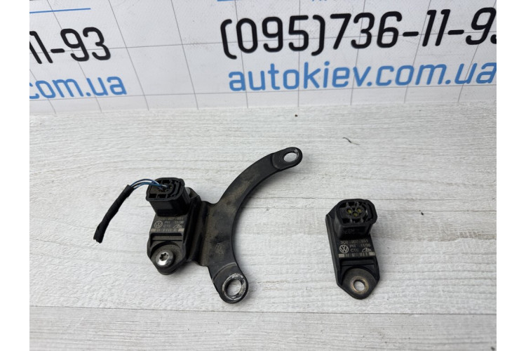 Датчик ускорения Volkswagen Golf VII 3C0907651