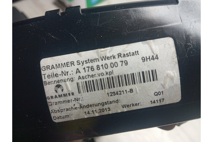 Попільничка бардачок Mercedes A-Class W176 2012-2018 A1768100079 Попільничка бардачок Mercedes A-Class W176 2012-2018 A1768100079