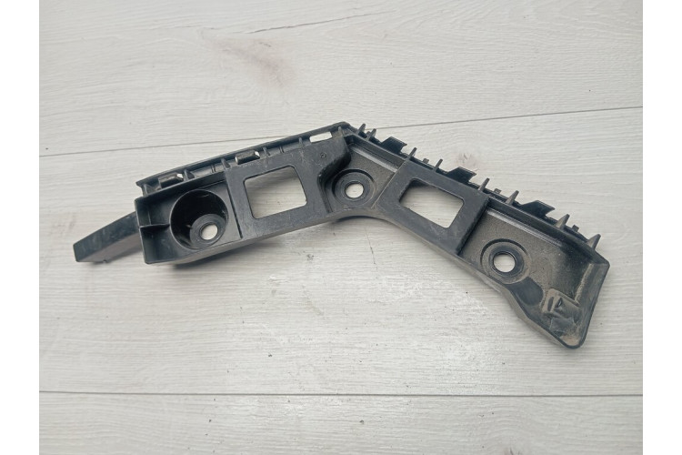 Кронштейн кріплення заднього бампера правий VW Golf VII 2012-2020 5G6807394 Кронштейн кріплення заднього бампера правий VW Golf VII 2012-2020 5G6807394