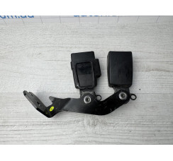 Засувка ременів зад Audi A8 D4