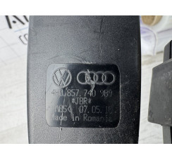 Засувка ременів зад Audi A8 D4