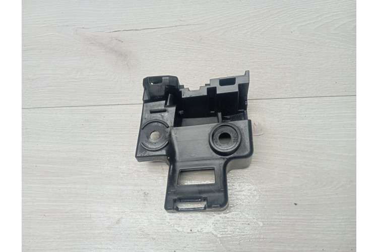 Кронштейн кріплення заднього бампера лівий VW Golf VI 2009-2013 5K6807393A Кронштейн кріплення заднього бампера лівий VW Golf VI 2009-2013 5K6807393A