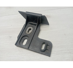 Кронштейн переднього бампера для Audi A8 (D4) 2009-2017