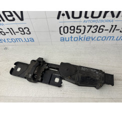 Доводчик замка крышки багажника audi a8 d4 10-17