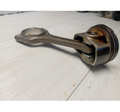 Поршень (+шатун) Volkswagen Golf 1.4 TSI 2012-2020